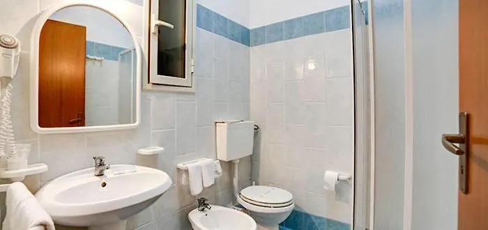 Terme Country House מלון Montevago